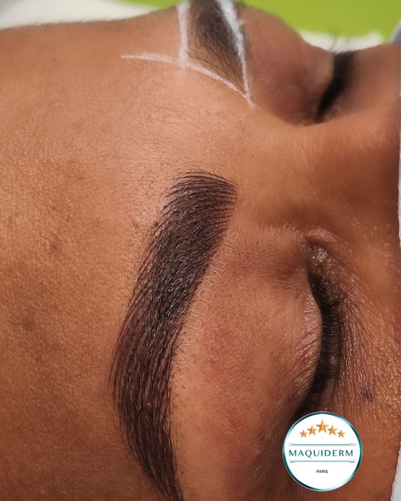 sourcils poil à poil