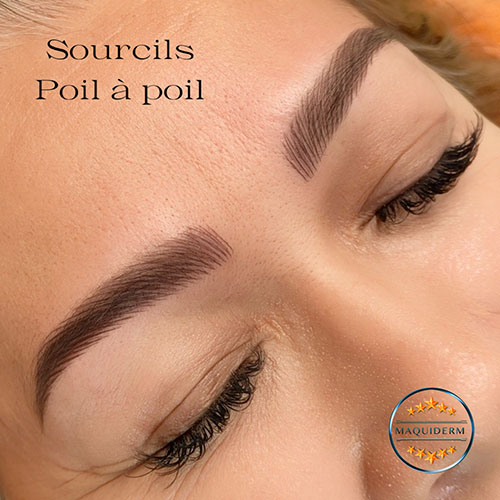 Photo de sourcils microblading