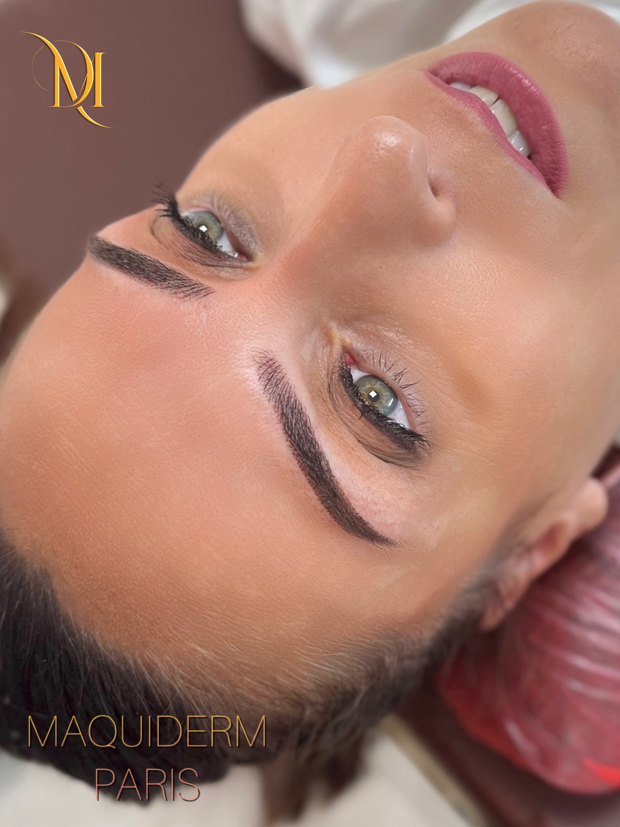 tatouage des sourcils