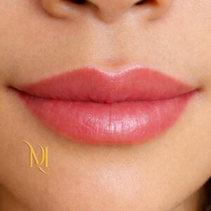 Dermopigmentation des lèvres Lip Blush – résultat ton sur ton naturel